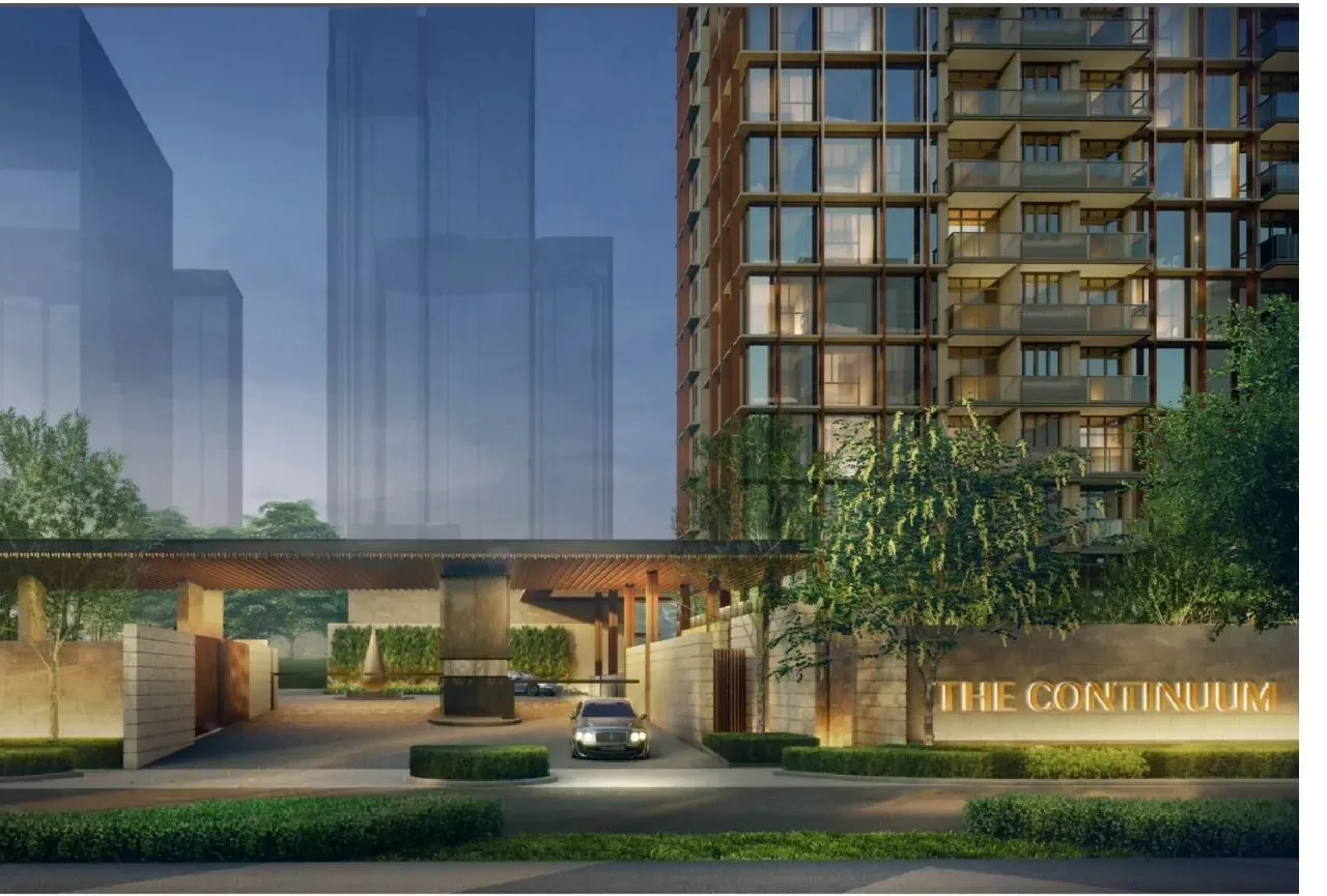 The arrival court and drop-off at The Continuum